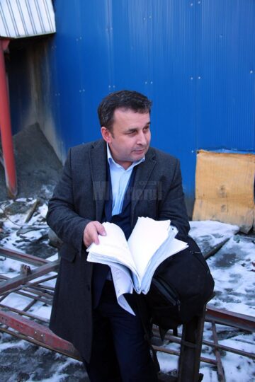 Executarea Uzinei de prelucrare a cuprului Iacobeni, blocată de muncitorii rămași brusc șomeri
