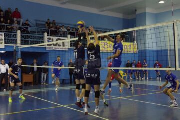 Voleibaliștii suceveni au trei meciuri decisive pentru calificarea la turneul de baraj pentru promovarea în prima ligă