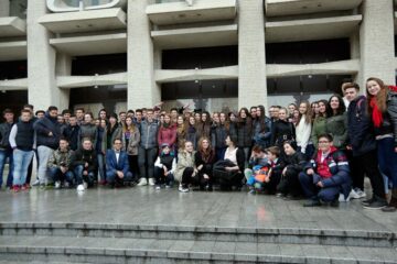 Flash mob francofon, pe esplanada Casei de Cultură Suceava