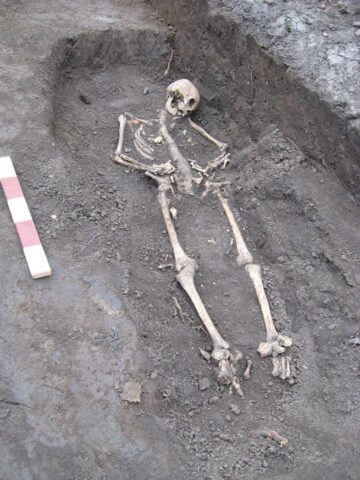 Morminte decopertate în vechiul cimitir armenesc al Bisericii Sf. Simion