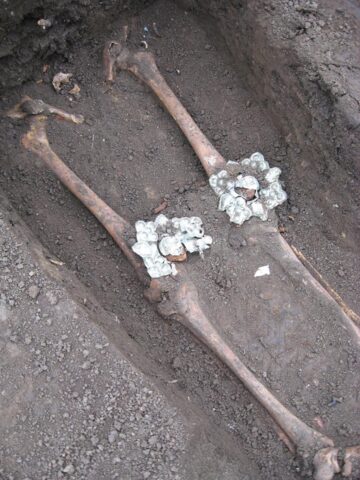 Morminte decopertate în vechiul cimitir armenesc al Bisericii Sf. Simion