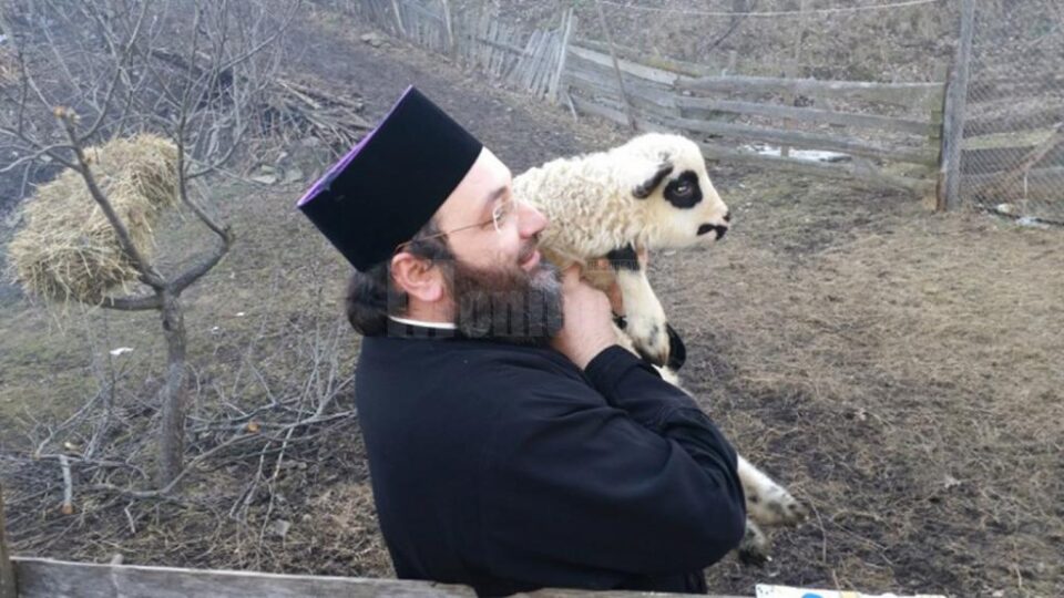 Este obligatoriu să mâncăm carne de miel la Paști?