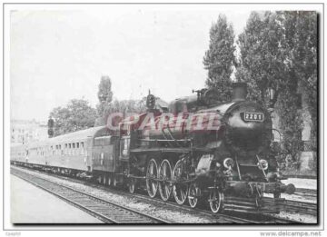 A 516 Vatra Dornei - București Nord, ajuns în Gara de Nord, pe 12 octombrie 1969