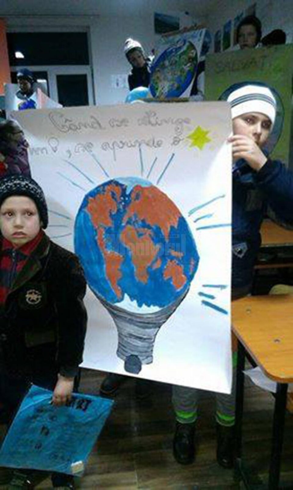 Zeci de preșcolari, elevi, cadre didactice și părinți au participat la Proiectul ,,Dăruiește naturii din energia ta”