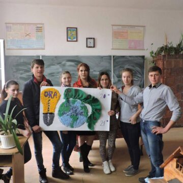 Zeci de preșcolari, elevi, cadre didactice și părinți au participat la Proiectul ,,Dăruiește naturii din energia ta”