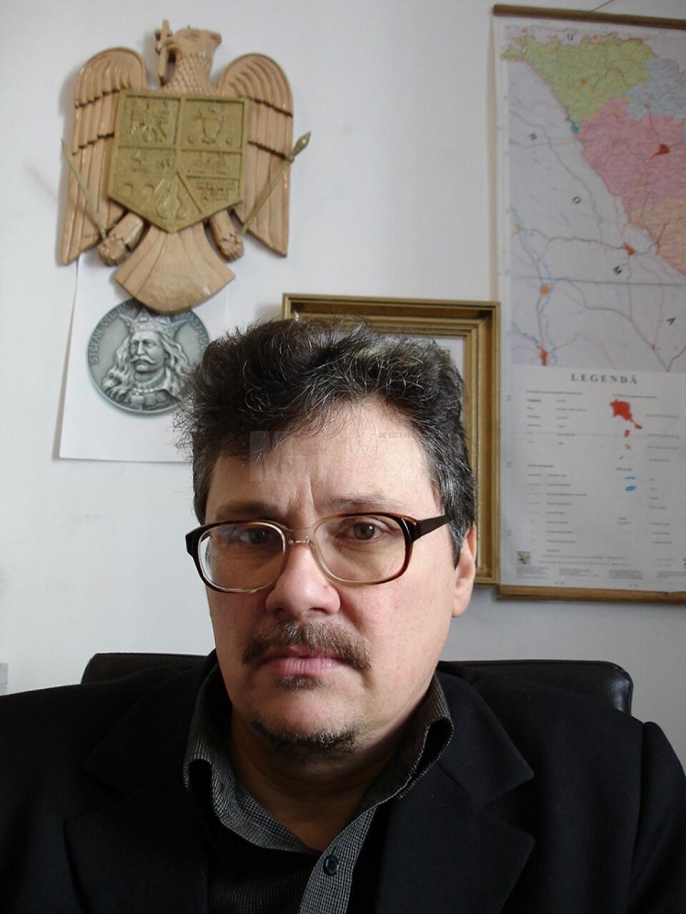 Dr. Mugur Andronic Dr. Mugur Andronic