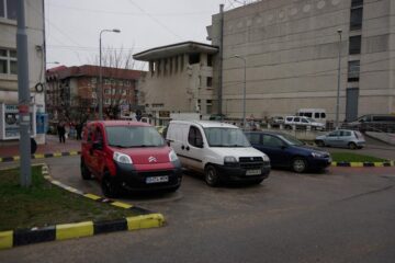 Imagine halucinanta surprinsă luni seară în plin centrul Sucevei Imagine halucinanta surprinsă luni seară în plin centrul Sucevei