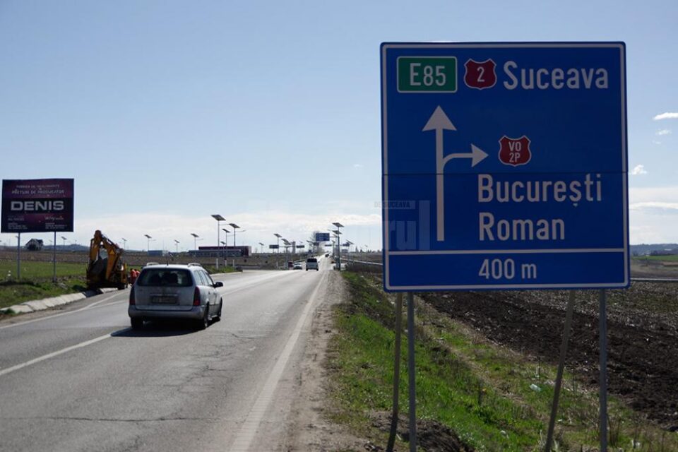 Panourile rutiere nu cuprind și informația esențială privind accesul, pe varianta ocolitoare, dinspre Pătrăuți spre DN 17, care asigură accesul direct spre Ardeal