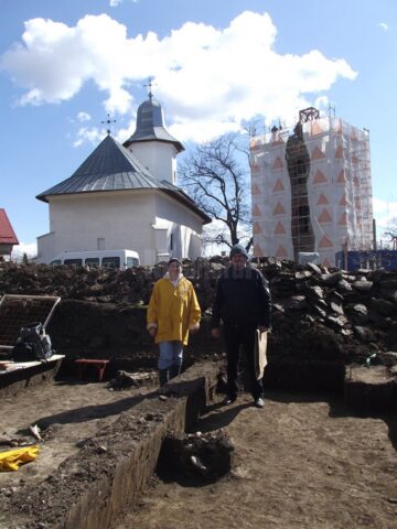Noi descoperiri arheologice în vechiul cimitir armenesc al Bisericii Sf. Simion