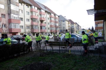 Diasil a mobilizat peste 40 de salariați și numeroase utilaje, la campania de curățenie din cartierul Obcini
