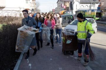 Diasil a mobilizat peste 40 de salariați și numeroase utilaje, la campania de curățenie din cartierul Obcini