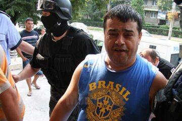 Paul Iova, zis „Ion Petrișor”, adus la Curtea de Apel Suceava cu mascații