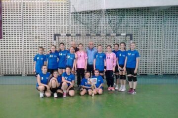 Echipa de junioare IV de la LPS Suceava s-a calificat la turneul semifinal