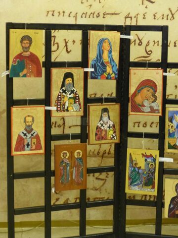 „Fereastră spre cer”, ediția a VIII-a, o expoziție-jertfă realizată de mai mulți elevi suceveni