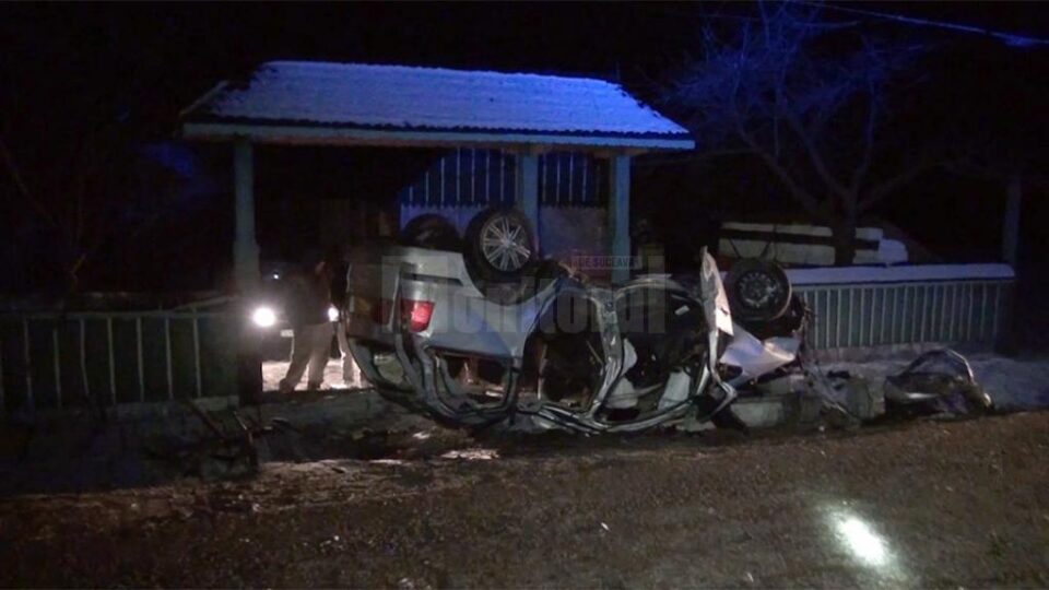 Mașina s-a transformat într-un morman de fiare