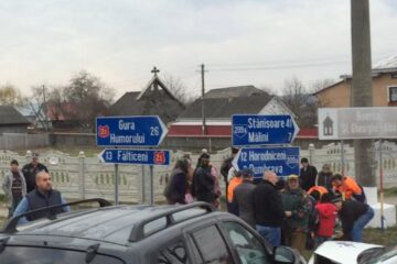 Accidentul s-a petrecut ieri dimineață, în jurul orei 8.45, pe DN 2E, care leagă Gura Humorului de Fălticeni, pe raza comunei Cornu Luncii. Foto: Florin Lungu - Facebook