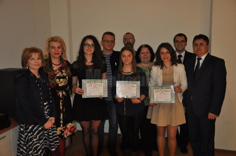 Trei eleve sucevence vor reprezenta România la Olimpiada Internațională de limbă polonă