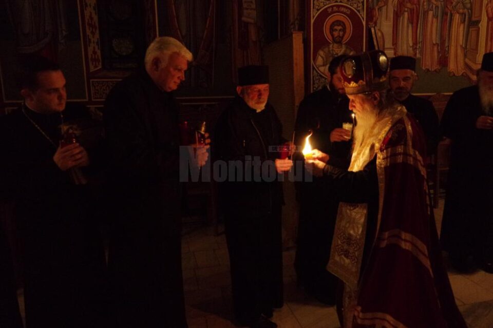 Lumina de la Ierusalim, adusă de la Bacău la Suceava de preoți și șefii județului