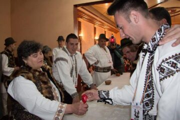 Concursul de ciocnit ouă