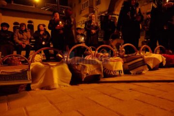Sărbătoarea Învierii a adunat în bisericile sucevene și în jurul acestora zeci de mii de oameni
