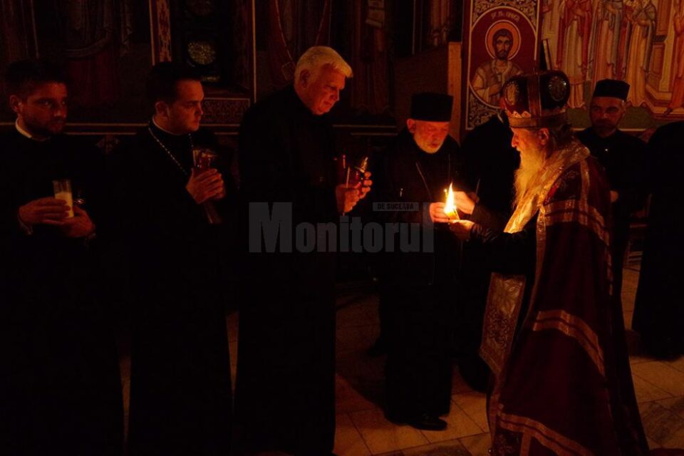 ÎPS Pimen împarte Lumina preoților din județ