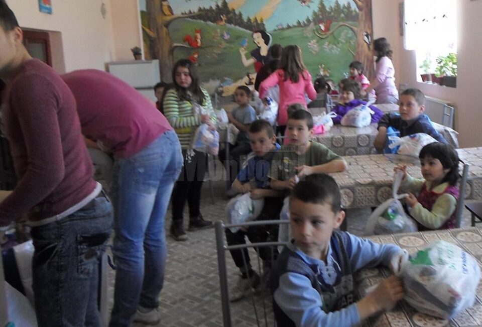 Cadouri pentru copiii din centrul „Visătorii” din Fundu Moldovei