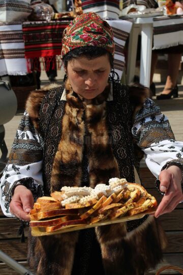 Peste 50 de coșuri au fost prezentate la Sărbătoarea coșurilor de Paște, de la Gura Humorului