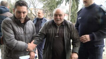 Un tânăr infirm a fost bătut, înfometat și făcut sclavul unui rom care îl obliga să cerșească
