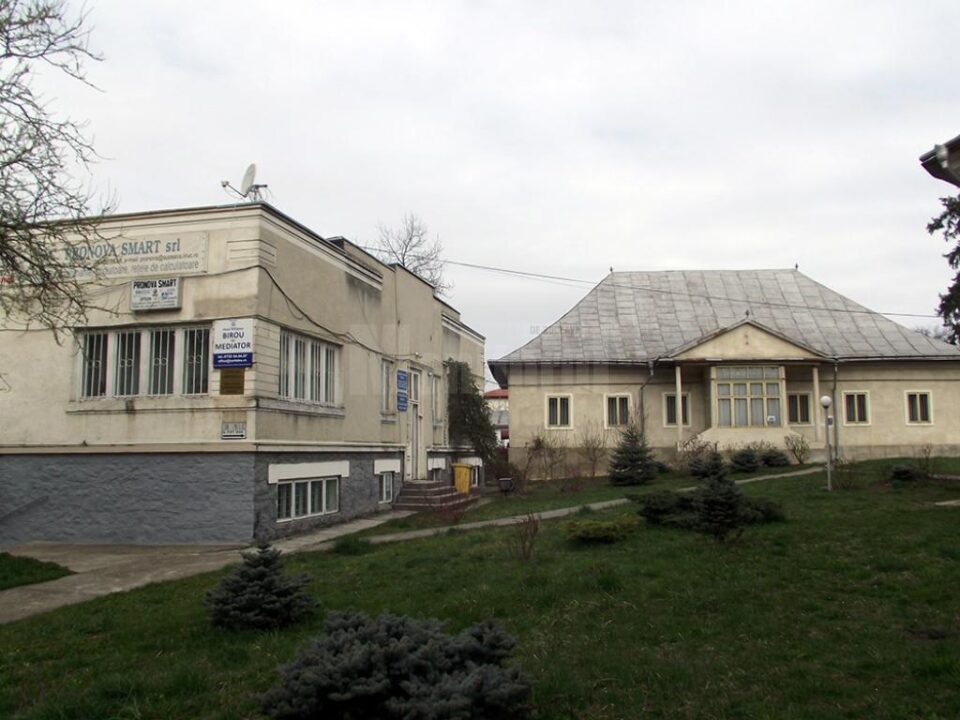 Clădirea orfelinatului și Școala armeană din Suceava