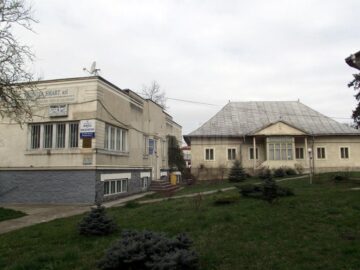 Clădirea orfelinatului și Școala armeană din Suceava