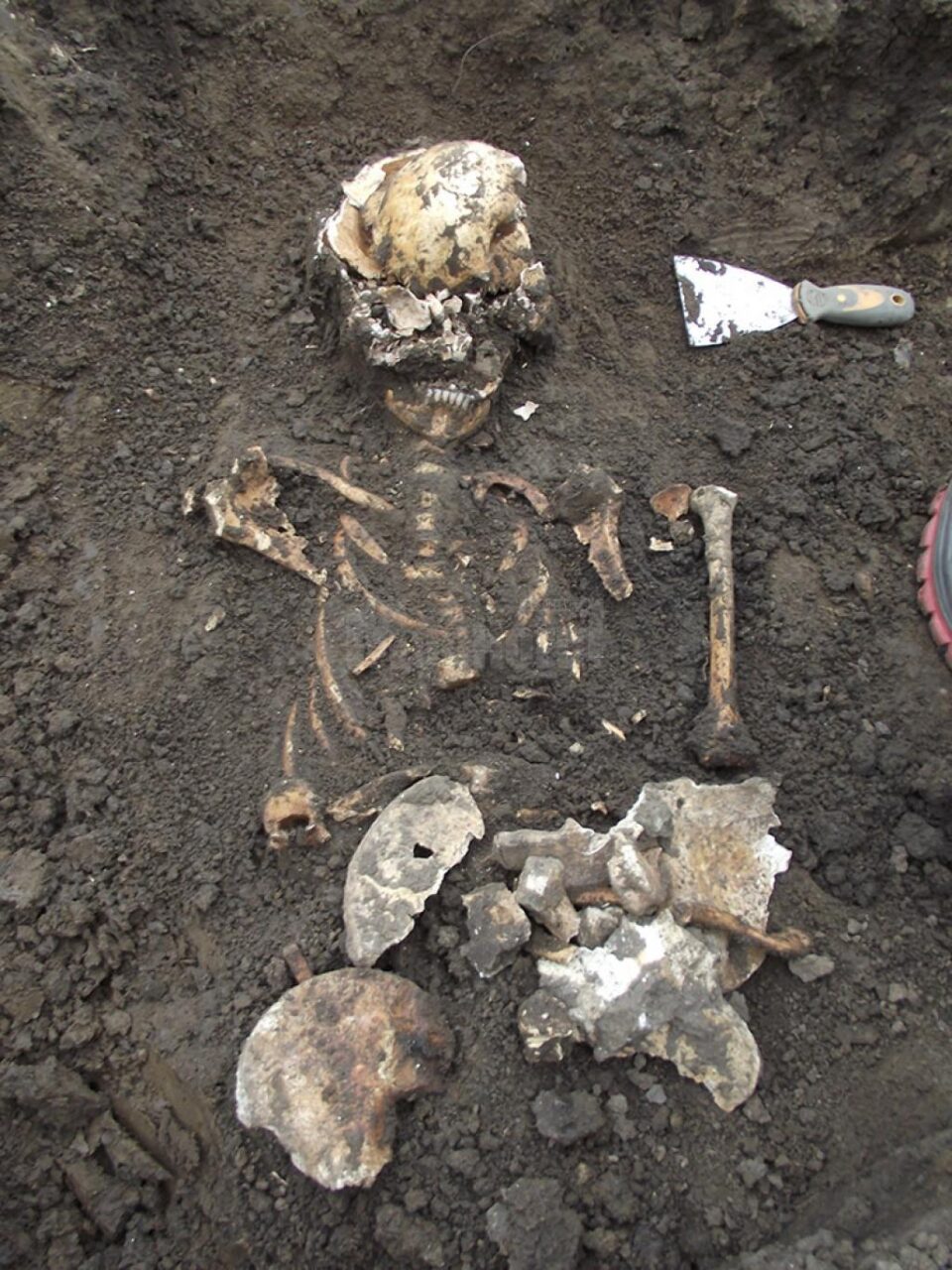 Săpături arheologice în vechiul cimitir armenesc al Bisericii Sf. Simion