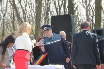 Romii din Dolhasca au serbat ieri ”Joia Verde” și Ziua Internațională a Romilor