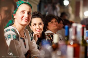 Peste 500 de artiști și iubitori de folclor au însuflețit vineri seară Gara din Burdujeni, la Balul gospodarilor. Foto: Cristi Sebastian