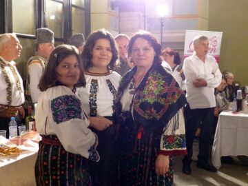 Peste 500 de artiști și iubitori de folclor au însuflețit vineri seară Gara din Burdujeni, la Balul gospodarilor