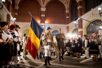 Peste 500 de artiști și iubitori de folclor au însuflețit vineri seară Gara din Burdujeni, la Balul gospodarilor. Foto: Cristi Sebastian