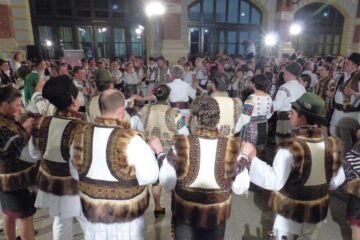 Balul Gospodarilor desfășurat în sala de festivități din Gara Burdujeni