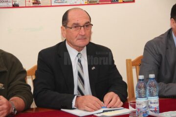 Prof. Dumitru Irimia, vicepreședintele ASIS: „Cei care au mers cu bilete de la noi au fost mulțumiți de condiții, de preț”