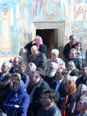Sute de credincioși au participat ieri la hramul Mănăstirii Voroneț