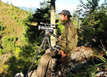 Documentare în genul celor de la Discovery, realizate de doi frați din Fundu Moldovei în pădurile județului, pentru a promova bogățiile Bucovinei