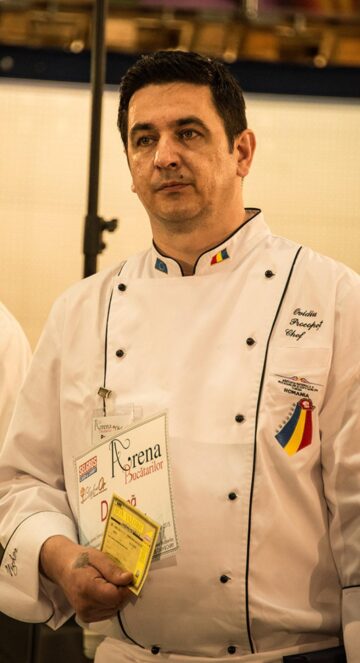 Ovidiu Procopeț se află printre finaliștii concursului „Arena bucătarilor”