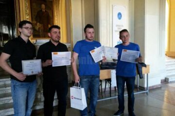 Echipajele USV de pe locul I și II - Teodor Emilian Iftime, Silviu Macovei, Vlăduț Constantin Pîrcălab și Dumitru Chislii