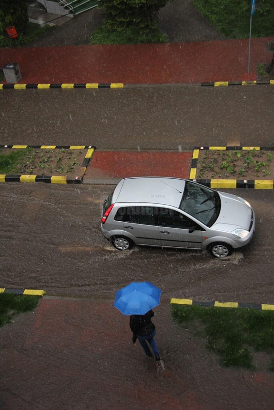 Meteorologii anunță ploi în județ, astăzi și mâine