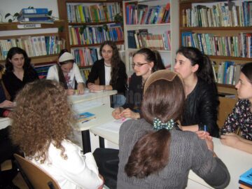 „Noapte albă de lectură”, la Liceul Tehnologic Cajvana