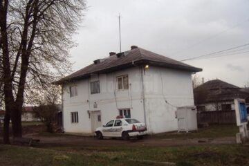 Sediul Poliției Dolhasca