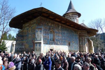 Poate trăi omul fără Dumnezeu?