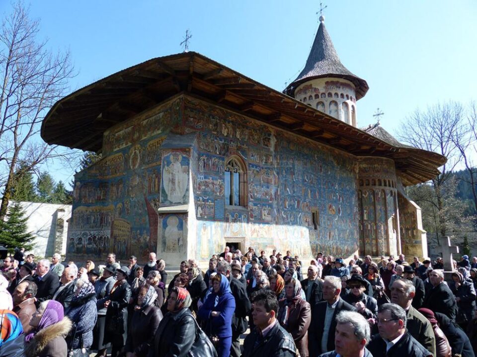 Poate trăi omul fără Dumnezeu?