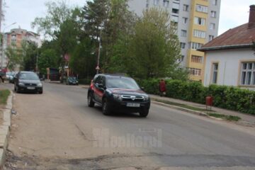 Strada Mărășești va fi refăcută cu covor asfaltic, dar lucrările neterminate ale celor de la Pfeiffer întârzie demararea asfaltării mult așteptate