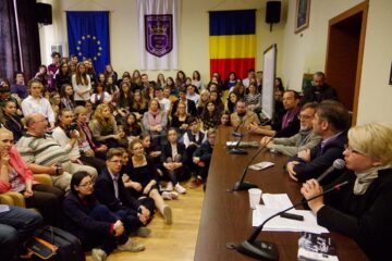 Dramaturgul Matei Vișniec s-a întâlnit cu elevii suceveni