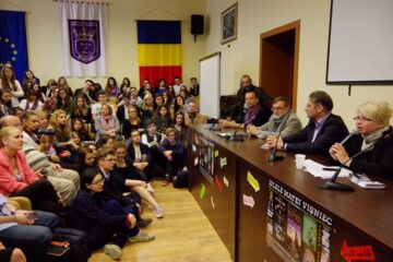 Dramaturgul Matei Vișniec s-a întâlnit cu elevii suceveni