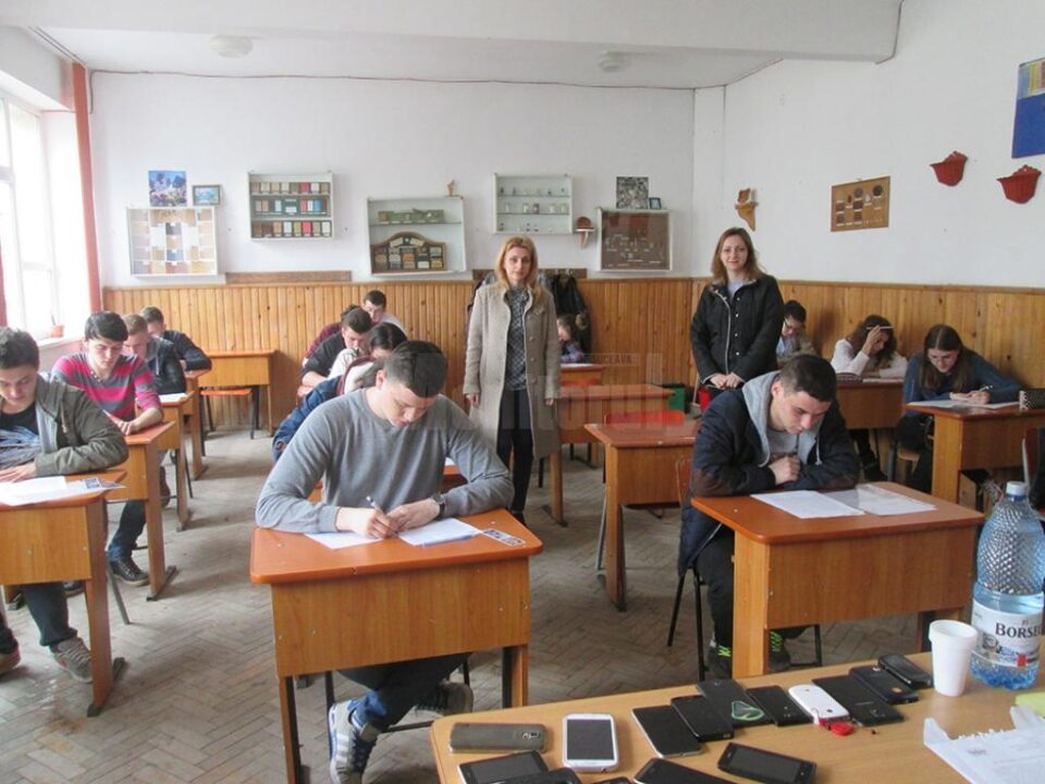 Concursul județean de limba engleză „Behind the Words”, ediția a II-a, și-a desemnat câștigătorii